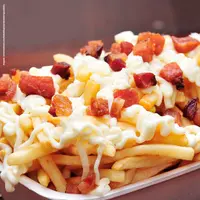 BATATA C/ BACON E CATUPIRY